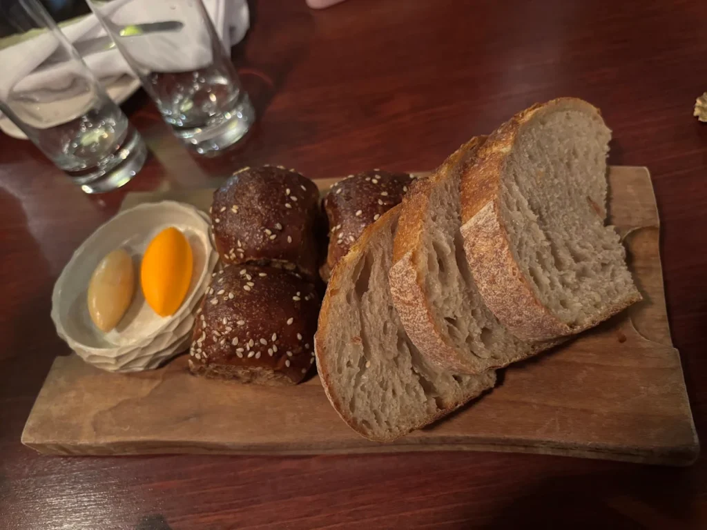 Melton’s Restaurant4