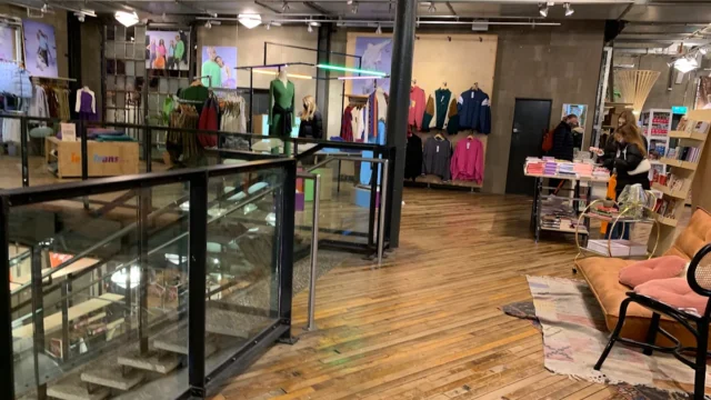 Urban Outfitters2